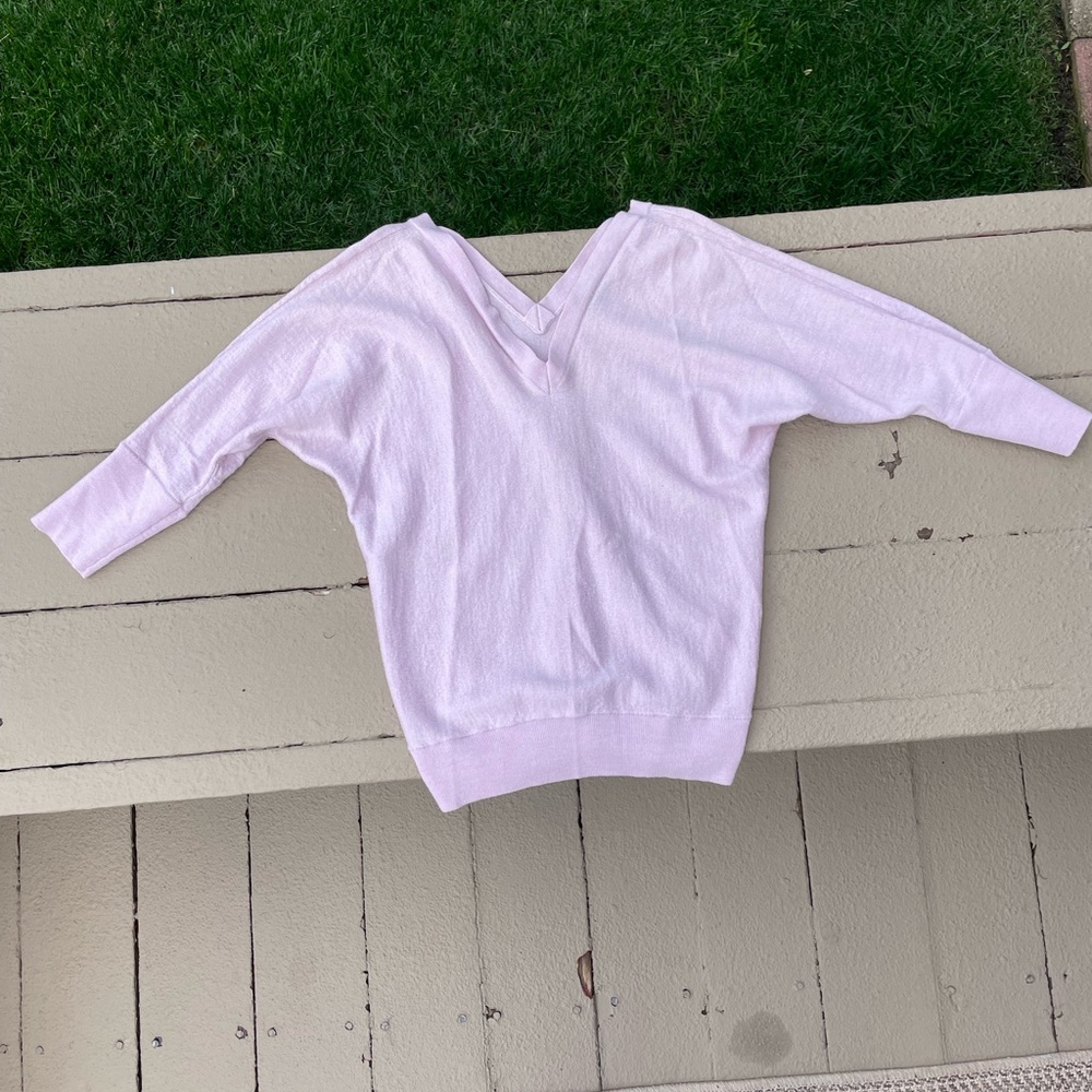 Banana Republic Light Pink 100% Merino Wool V-Neck Sweater